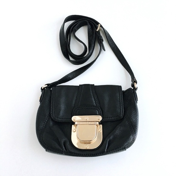 Michael Kors Handbags - ⚡️Michael Kors leather crossbody